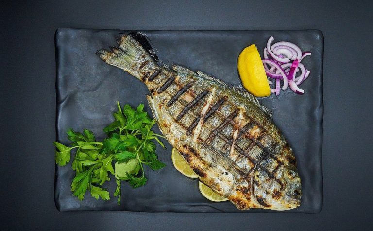 Les bonnes pratiques pour cuire du poisson entier au four