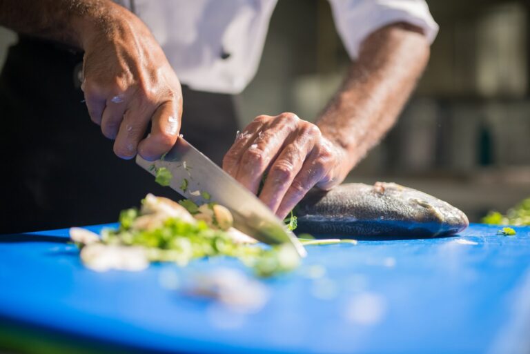 Quelles recettes impressionneront les passionnés de gastronomie en cuisine ?