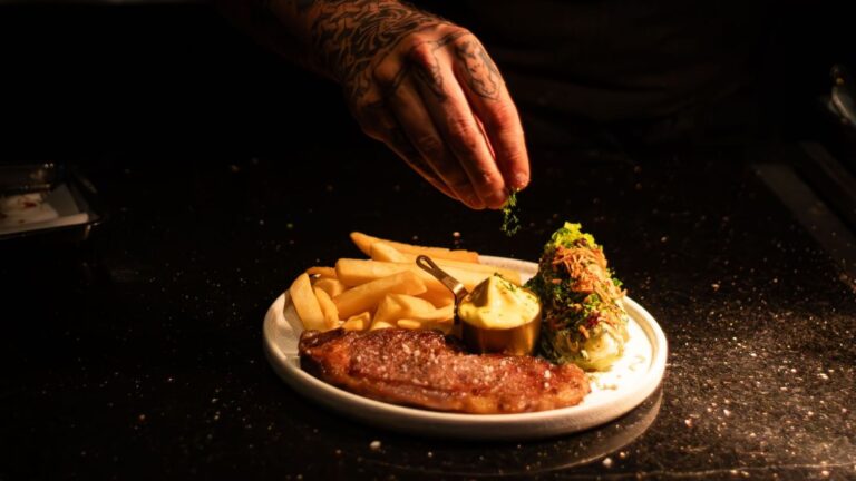 Quels plats typiques pouvez-vous cuisiner avec nos recettes ?